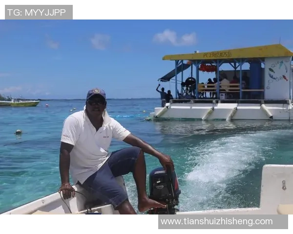 姚明身穿西服浪漫求婚感动全场见证爱情的甜蜜时刻