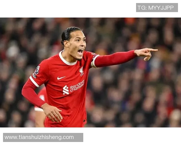 足球明星的另一面揭秘那些被忽视的妻子们的真实生活与风采 足球明星的另一面揭秘那些被忽视的妻子们的真实生活与风采